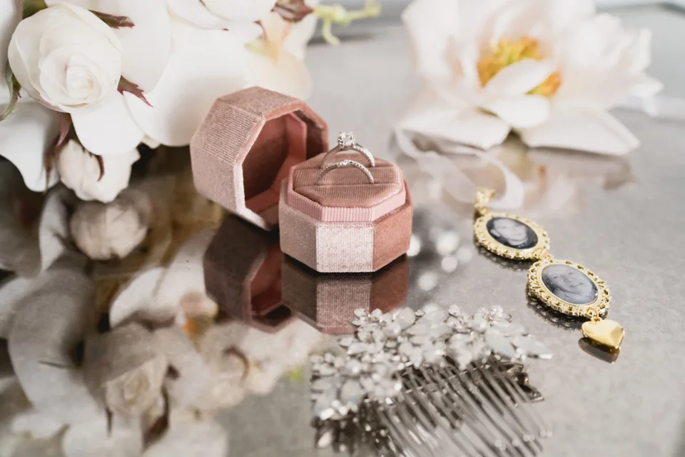Wedding rings and keepsakes